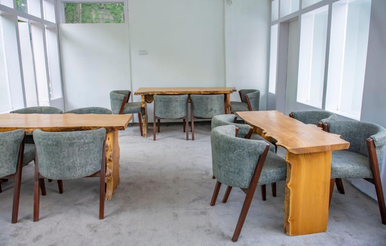 Hotel Reego Skardu Exterior photo